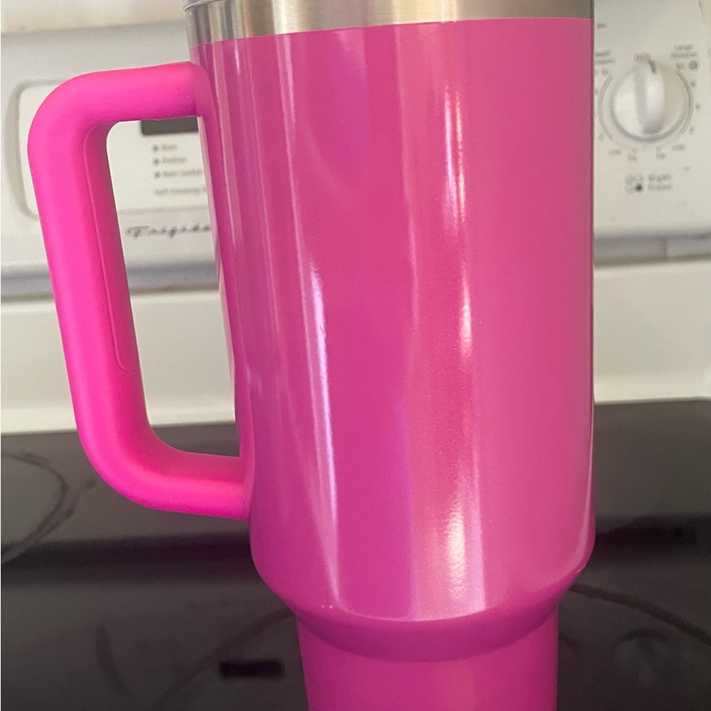 Stanley Bright Pink Travel Mug with Handle - Picture 5 of 5